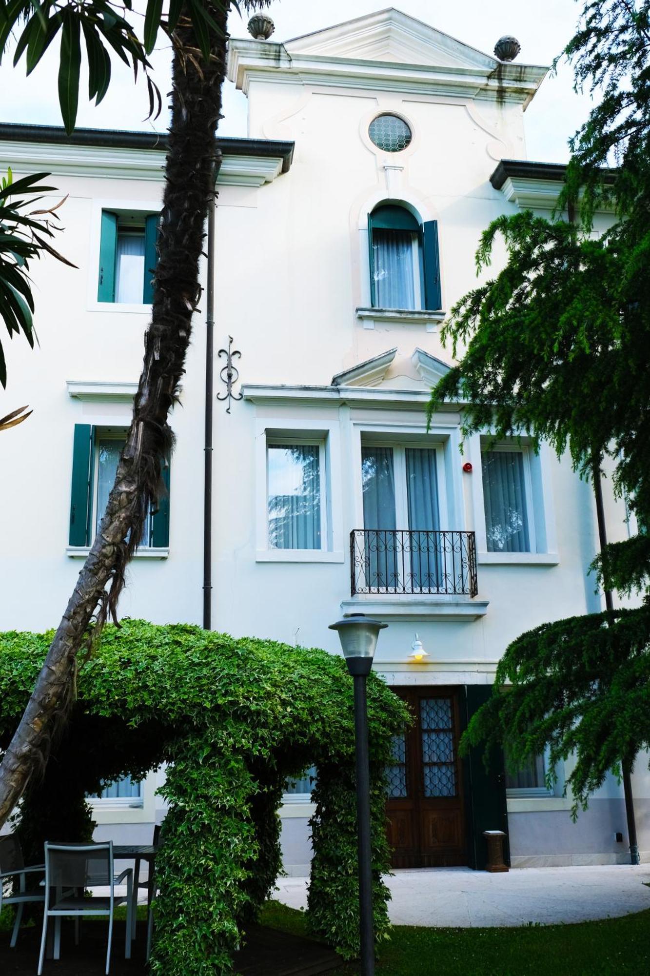 Hotel Villa Ca Damiani Caneva ภายนอก รูปภาพ
