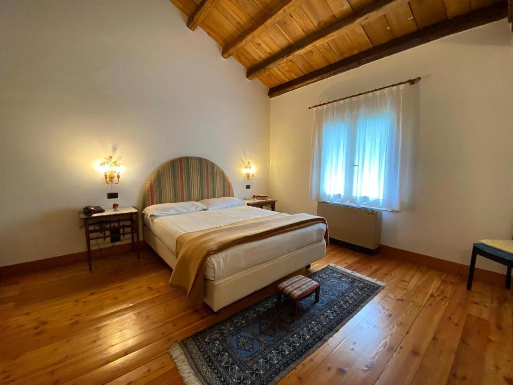 Hotel Villa Ca Damiani Caneva ภายนอก รูปภาพ