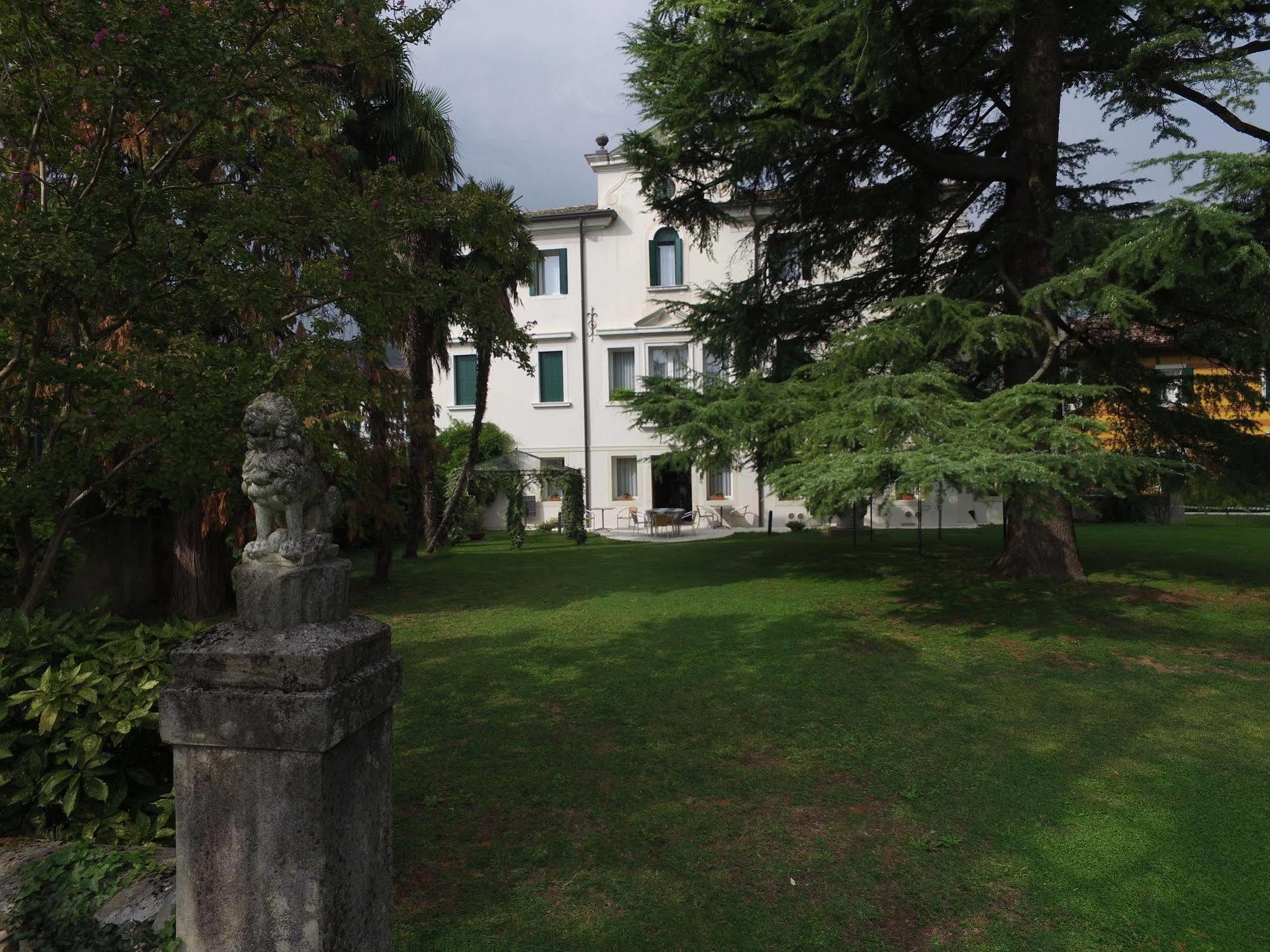 Hotel Villa Ca Damiani Caneva ภายนอก รูปภาพ